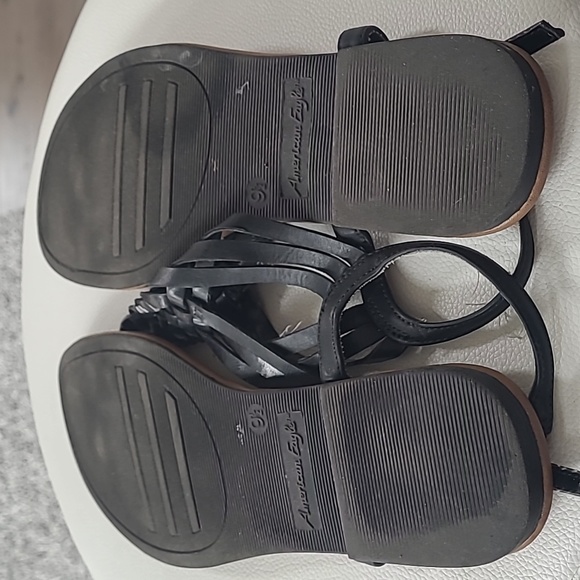 American Eagles Black Sandals - Picture 4 of 4